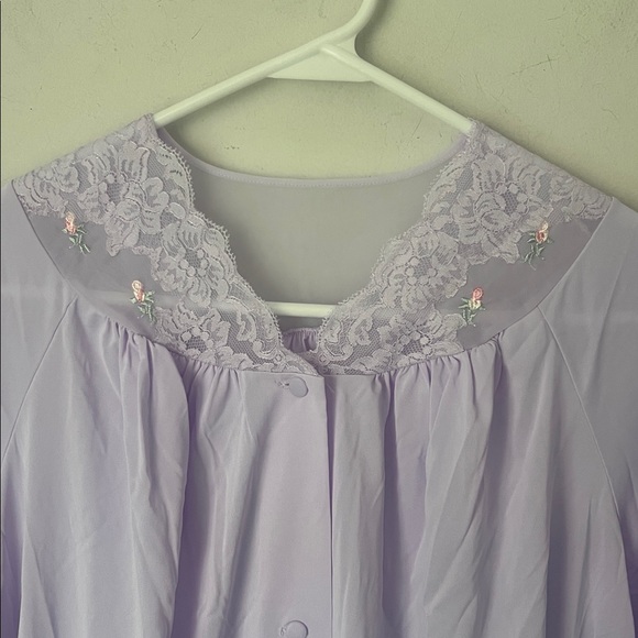 Shadowline Vtg Nightgown Purple Lace Embroidered Romantic Sleepwear Petite 🔲 - Picture 3 of 9